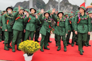 Hàng ngàn thanh niên của 30 địa phương vui vẻ lên đường thực hiện nghĩa vụ quân sự