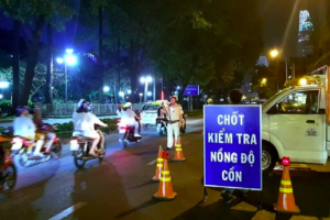 Nhất trí phương án cấm tuyệt đối nồng độ cồn với người điểu khiển phương tiện