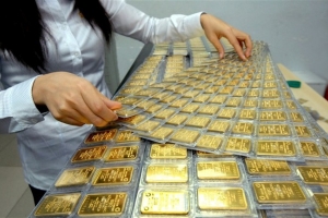 Khi nào bỏ độc quyền vàng miếng SJC?