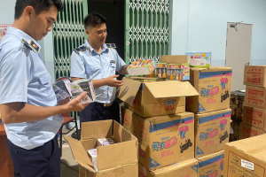Thu giữ 33.000 sản phẩm bánh kẹo không có hóa đơn, chứng từ hợp pháp