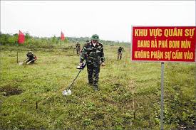 Hoàn thiện khung pháp lý thực hiện hoạt động khắc phục hậu quả bom mìn đồng bộ và hiệu quả