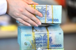 Hôm nay, thêm nhà băng tăng lãi suất huy động và giảm “lãi suất đặc biệt” cho khách hàng VIP