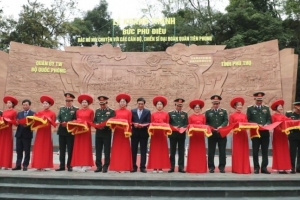 Bộ trưởng Phan Văn Giang dự khánh thành bức phù điêu Bác Hồ tại Đền Hùng