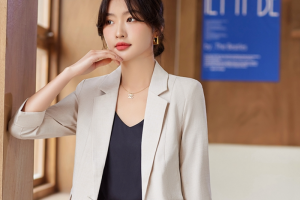 Điểm danh những kiểu trang phục công sở mùa hè khiến bạn "mất điểm"