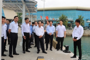 Ủy ban Thường vụ Quốc hội khảo sát thực tế tại huyện Vân Đồn