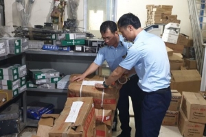 Lạng Sơn thu giữ lô hàng phụ tùng ô tô nhập lậu