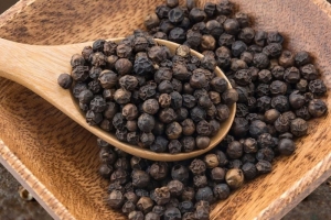 Giá tiêu hôm nay 3/5: Đạt đỉnh 100.000 đồng/kg