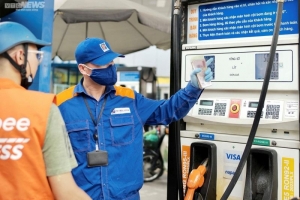 Giá xăng dầu hôm nay 16/5: Trong nước, thế giới cùng giảm