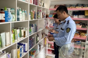 Xử phạt 15,5 triệu đồng, buộc tiêu hủy 30 hộp nước hoa không rõ nguồn gốc