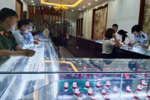 Kinh doanh đồ trang sức giả nhãn hiệu CHANEL, một doanh nghiệp ở Hà Nam bị xử phạt 55 triệu đồng