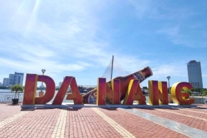 Đà Nẵng: Cần điều chỉnh hình ảnh chai bia nằm trên phố đi bộ