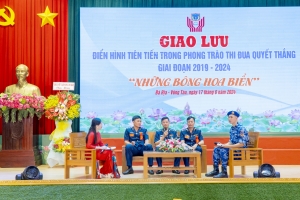 Giao lưu điển hình tiên tiến trong phong trào Thi đua Quyết thắng với chủ đề "Những bông hoa biển"