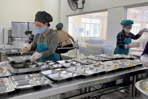 Bình Định: Kiểm tra các cơ sở kinh doanh dịch vụ ăn uống, bếp ăn tập thể