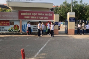 Long An bảo đảm an toàn giao thông đối với xe ô tô đưa đón học sinh