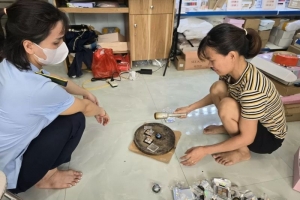 Xử phạt hộ kinh doanh phụ kiện nail bán hàng không rõ nguồn gốc
