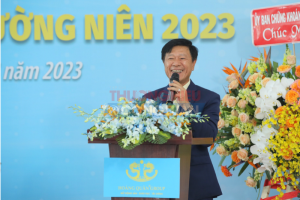 Tạm hoãn xuất cảnh Chủ tịch Công ty Địa ốc Hoàng Quân