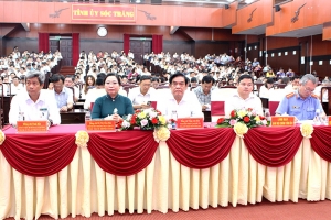 Tổ chức tập huấn Luật Đất đai và Luật Các tổ chức tín dụng năm 2024