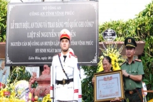 Vĩnh Phúc tổ chức Lễ truy điệu, an táng và trao Bằng Tổ quốc ghi công đối với liệt sỹ Nguyễn Văn Hiến
