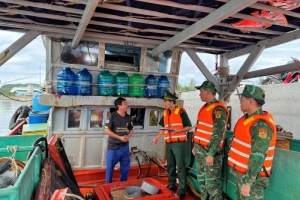 Biên phòng Kiên Giang bắt giữ tàu chở 20.000 lít dầu DO không rõ nguồn gốc