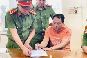 Công an Thanh Hóa bắt giam Trưởng phố vì bán đất nghĩa trang cho người dân