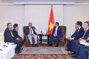Thủ tướng Phạm Minh Chính tiếp các tập đoàn công nghiệp, dầu khí, công nghệ hàng đầu Ấn Độ
