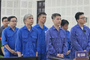 Cựu Chủ tịch quận Cẩm Lệ bị phạt 9 năm tù về tội nhận hối lộ