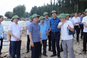 Bí thư Tỉnh ủy Thanh Hóa kiểm tra và chỉ đạo xử lý tình trạng sạt lở, xâm thực bờ biển
