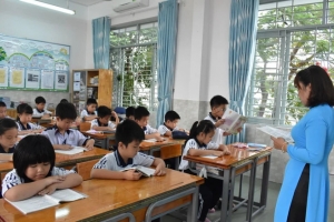 Ưu tiên lương của nhà giáo được xếp cao nhất