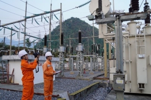 Vượt khó để giữ nguồn điện thông suốt