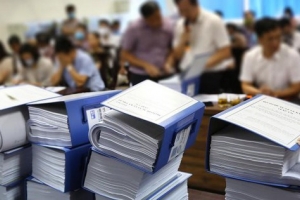 Đơn vị sự nghiệp công lập có được tự lựa chọn nhà thầu?