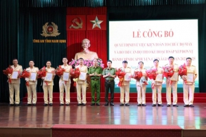 Công bố quyết định kiện toàn tổ chức bộ máy Công an tỉnh Nam Định