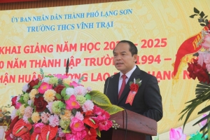 Bí thư Tỉnh ủy Lạng Sơn Nguyễn Quốc Đoàn dự Lễ khai giảng năm học mới tại Trường THCS Vĩnh Trại