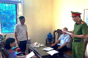 Bắt tạm giam Bí thư xã về hành vi “Lợi dụng chức vụ, quyền hạn trong khi thi hành công vụ”