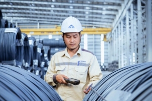 Giá thép hôm nay 9/9: Tiếp tục giảm sâu trên sàn giao dịch