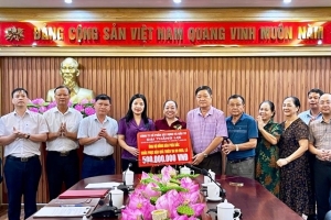 Công ty CP Xây dựng và Đầu tư Đại Thắng Lợi ủng hộ đồng bào vùng lũ 500 triệu đồng
