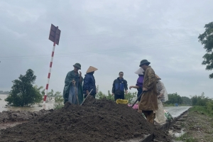 Một xã ven sông ở Nam Định đang bị nước lũ “tấn công”