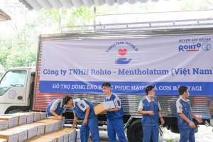 Công ty TNHH Rohto-Mentholatum (Việt Nam) đồng hành cùng người dân vùng bị ảnh hưởng bởi bão lũ