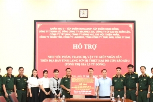 Quân khu 7 hỗ trợ người dân tỉnh Lạng Sơn bị thiệt hại do bão số 3