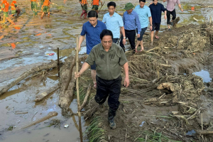 Hỗ trợ người dân ổn định đời sống, tập trung khôi phục sản xuất kinh doanh, thúc đẩy tăng trưởng, kiểm soát lạm phát