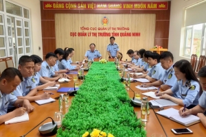 Tổng cục trưởng Trần Hữu Linh thăm và làm việc với Cục QLTT tỉnh Quảng Ninh