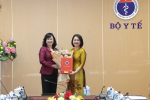 Bổ nhiệm Tiến sỹ Trần Việt Nga giữ chức Cục trưởng Cục An toàn thực phẩm
