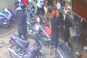 Mâu thuẫn với nhau, 2 nhóm thanh niên tổ chức đánh nhau khiến 1 bị người trọng thương