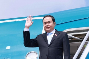Chủ tịch Quốc hội Trần Thanh Mẫn lên đường thăm chính thức Cộng hoà Dân chủ Nhân dân Lào và dự AIPA 45