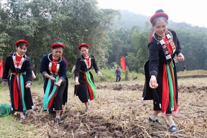 Bắc Giang thực hiện bảo tồn, khai thác di sản văn hóa gắn với phát triển du lịch