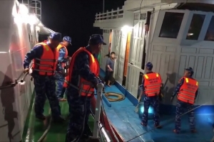 Cứu hộ thành công tàu cá gặp nạn trên biển