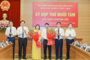 Ông Nguyễn Khắc Hiếu và bà Phùng Thị Kim Nga được bầu giữ chức vụ Phó Chủ tịch UBND tỉnh Vĩnh Phúc nhiệm kỳ 2021-2026