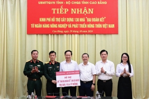 Agribank chi nhánh tỉnh Cao Bằng trao 10,4 tỷ đồng hỗ trợ xây nhà đại đoàn kết