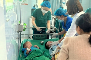 Lai Châu: 20 trẻ mầm non xã Giang Ma nhập viện, nghi ăn phải thuốc diệt chuột