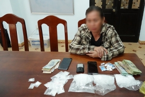 Trên đường đi cất giấu ma túy, 2 đối tượng bị bắt
