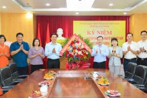 Phó Bí thư Tỉnh ủy Quảng Ninh chúc mừng Ủy ban MTTQ tỉnh nhân Ngày truyền thống